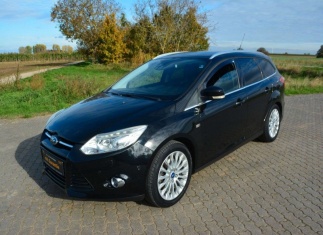 Ford Focus Turnier 1.6 EcoBosost Individual TitaniumX