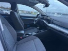 Volkswagen Golf VIII 1.5 TSI MOVE LED DIGITAL NAVI PDC SHZ