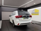 Mitsubishi Outlander PHEV Top 4WD 2.0 Plug-in Hybrid StandHZG Navi Lede