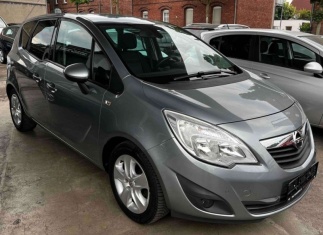 Opel Meriva Design Edition 1.4T KLIMA SHZ PDC LS RS