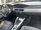 BMW Řada 3 Touring 318i/Automatik/PANORA/Leder/Sitzh./NAVI/