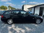 BMW Řada 3 Touring 318i/Automatik/PANORA/Leder/Sitzh./NAVI/