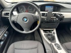 BMW Řada 3 d Touring Tempomat Shzg Navi 18